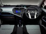 6 Avtomobil Toyota Prius C foto şəkil