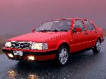 20 Auto Lancia Thema sedan (1 generace 1984 1993) fotografie