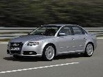 6 سيارة Audi S4 سيدان صورة فوتوغرافية