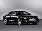 1 سيارة Audi S5 كوبيه صورة فوتوغرافية