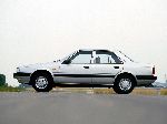 15 Samochód Mazda 626 Sedan (3 pokolenia 1987 1992) zdjęcie