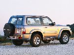 10 سيارة Nissan Patrol خارج المسار 3 باب (Y61 1997 2010) صورة فوتوغرافية