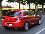 24 Samochód Opel Astra Hatchback 3-drzwiowa (G 1998 2009) zdjęcie