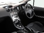 24 Carro Peugeot 308 Hatchback 5-porta (T7 2007 2011) foto