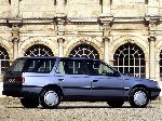 سيارة Peugeot 405 عربة (1 جيل [تصفيف] 1992 1996) صورة فوتوغرافية