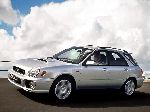 20 車 Subaru Impreza ワゴン (2 世代 [2 整頓] 2005 2007) 写真