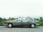 13 車 Tatra T613 セダン (1 世代 1978 1998) 写真