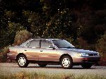 32 سيارة Toyota Camry سيدان (V30 1990 1992) صورة فوتوغرافية