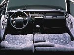 33 سيارة Toyota Crown سيدان (S130 1987 1991) صورة فوتوغرافية