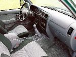 18 Auto Toyota Hilux Xtracab pickup 2-uks (4 põlvkond 1983 1988) foto