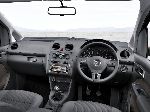 4 Машина Volkswagen Caddy Kombi минивэн 4-эшик (3 муун [рестайлинг] 2010 2015) сүрөт