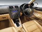 14 Avtomobil Volkswagen Jetta Sedan (4 avlod 1999 2005) fotosurat