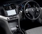 9 Auto Acura TSX Sedan 4-ovinen (2 sukupolvi 2008 2010) kuva