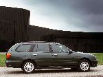 8 Αμάξι Nissan Primera πεντάθυρο αυτοκίνητο (P10 1990 1997) φωτογραφία