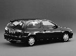 3 Auto Nissan Pulsar Serie hatchback (N15 1995 1997) fotografie
