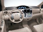 4 Auto Toyota Raum Tila-auto (2 sukupolvi 2003 2006) kuva