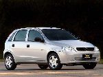 2 اتومبیل Chevrolet Corsa هاچ بک 5 در، درب (2 نسل 2002 2012) عکس