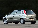 4 汽车 Chevrolet Corsa 掀背式 5-门 (2 一代人 2002 2012) 照片