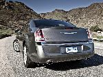 5 Avtomobil Chrysler 300C Sedan (1 nəsil 2005 2011) foto şəkil