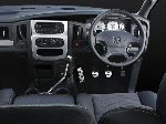 15 Auto Dodge Ram 1500 Quad Cab picapo (4 generacion 2009 2017) foto