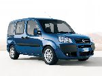 Automóvel Fiat Doblo minivan foto
