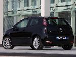 16 Avtomobil Fiat Punto Xetchbek 5-eshik (3 avlod [restyling] 2012 2017) fotosurat