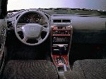 7 Avtomobil Honda Domani Sedan (1 avlod 1992 1996) fotosurat