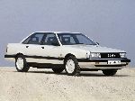 2 Auto Audi 200 Sedan (44/44Q 1983 1991) fotografie
