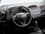 3 Auto Honda Fit Hatchback (2 sukupolvi [uudelleenmuotoilu] 2010 2017) kuva