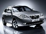 3 Avtomobil Hyundai Elantra sedan foto şəkil