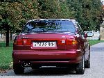 37 Auto Hyundai Sonata Sedan (Y2 [uudelleenmuotoilu] 1991 1993) kuva