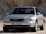 11 سيارة Audi A4 سيدان صورة فوتوغرافية