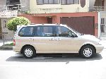 14 Oto Kia Carnival Minivan (1 nesil [restyling] 2001 2006) fotoğraf